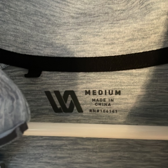 1/4 zip pullover, performance material - Picture 2 of 2